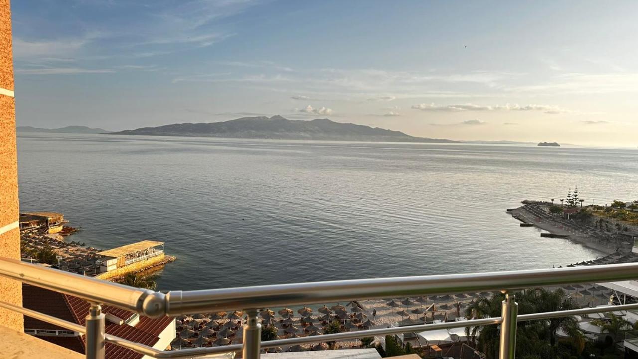 Klager'S Apartament Sarandë Buitenkant foto